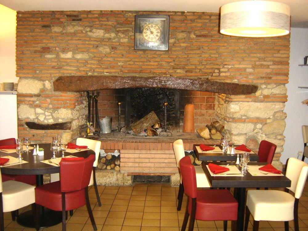 Hotel Restaurant Du Lauragais Logis De France Вилфранш-дьо-Лораге Екстериор снимка